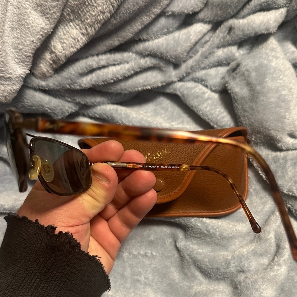 Persol Tan Leather Sunglasses Holder - Picture 3 of 5